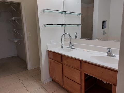 715 Astor Ln #208, Wheeling, IL 60090 photo 8