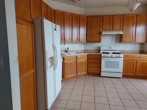 715 Astor Ln #208, Wheeling, IL 60090 photo 2