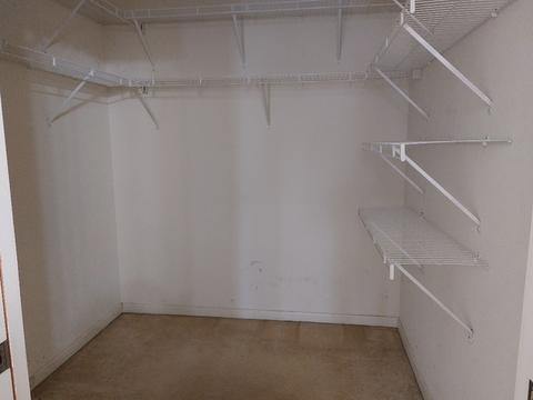 715 Astor Ln #208, Wheeling, IL 60090 photo 9