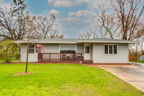 1009 Hayden Dr, Mchenry, IL 60051 photo 1