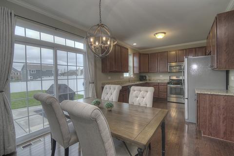 344 Snow Drop Ln, Elgin, IL 60124 photo 8