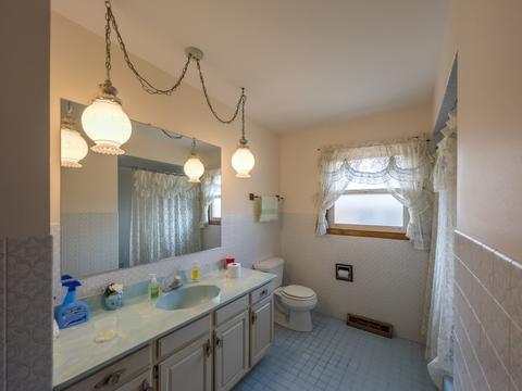 7638 S Octavia Ave, Bridgeview, IL 60455 photo 8