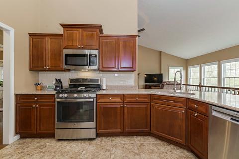 7 Fiddlestix Ct, Bloomington, IL 61705 photo 14