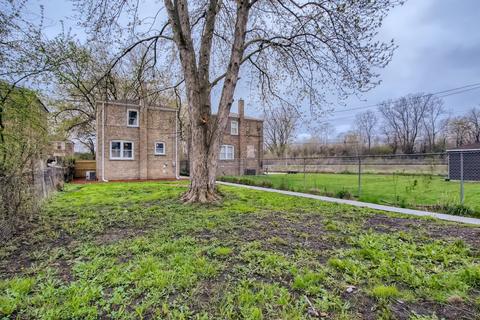 1326 E 89th Pl, Chicago, IL 60619 photo 27