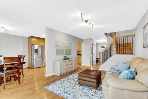 622 Ivy Ct, Wheeling, IL 60090 photo 3