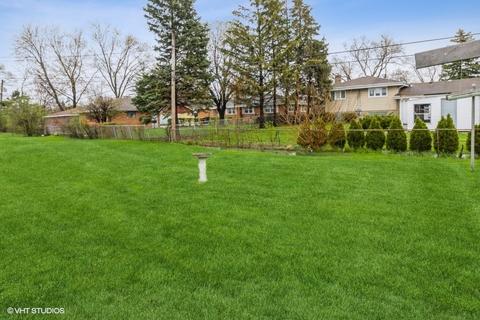 9375 Clancy Dr, Des Plaines, IL 60016 photo 24