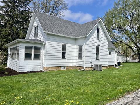 409 E North St, Peotone, IL 60468 photo 3
