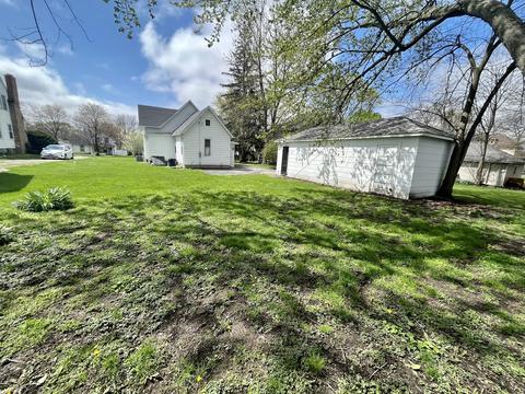 409 E North St, Peotone, IL 60468 photo 22