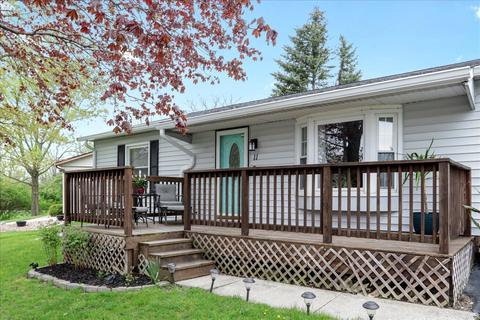 11 Ivey Ct, Bloomington, IL 61701 photo 3