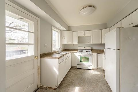3518 Fairview Ave, Johnsburg, IL 60051 photo 4