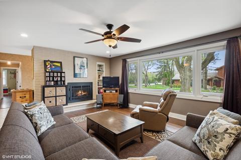 1403 N Scott St, Wheaton, IL 60187 photo 5