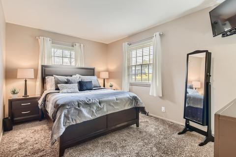 39 Circle Dr E, Montgomery, IL 60538 photo 8