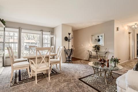 39 Circle Dr E, Montgomery, IL 60538 photo 3