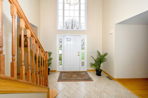 1370 E Thacker St, Schaumburg, IL 60173 photo 5