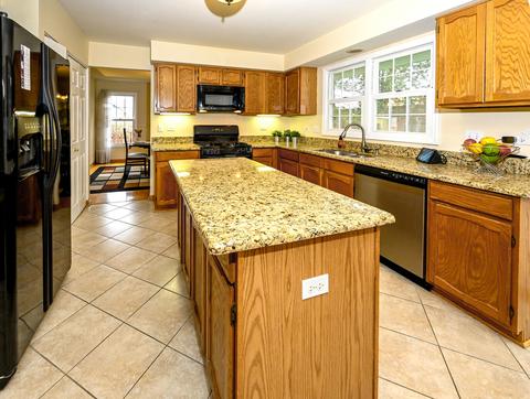 1370 E Thacker St, Schaumburg, IL 60173 photo 7