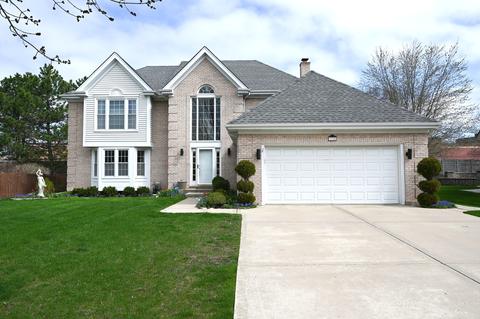 1370 E Thacker St, Schaumburg, IL 60173 photo 1