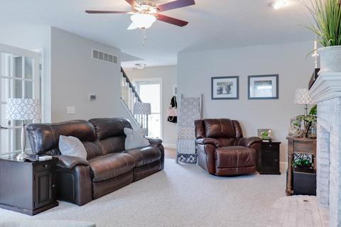 39 Edgewood Ct, Bloomington, IL 61701 photo 10