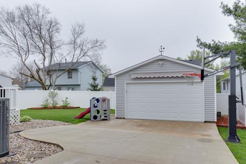 39 Edgewood Ct, Bloomington, IL 61701 photo 32