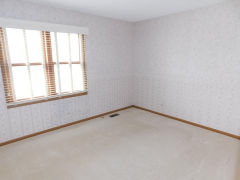805 Waverly Dr, Elgin, IL 60120 photo 19