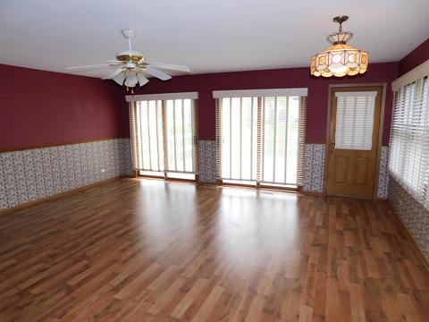 805 Waverly Dr, Elgin, IL 60120 photo 12
