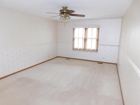 805 Waverly Dr, Elgin, IL 60120 photo 14