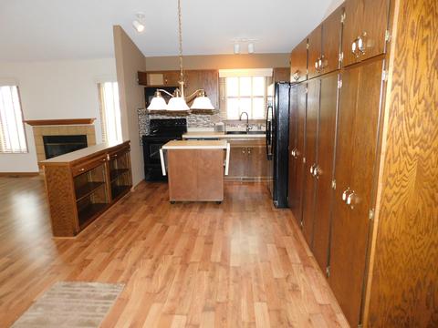 805 Waverly Dr, Elgin, IL 60120 photo 6