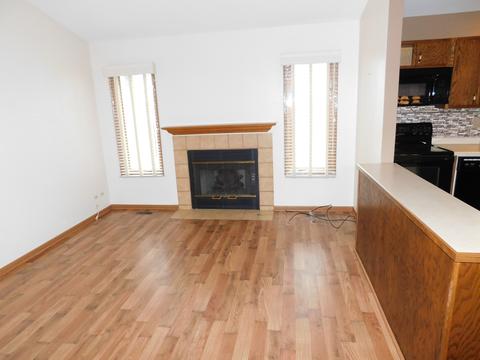 805 Waverly Dr, Elgin, IL 60120 photo 10
