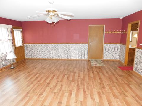 805 Waverly Dr, Elgin, IL 60120 photo 13