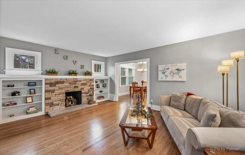 407 E Indiana St, Wheaton, IL 60187 photo 4