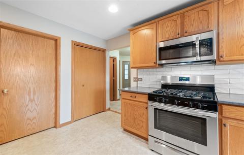 1440 Mackenzie Ln, Elgin, IL 60120 photo 16