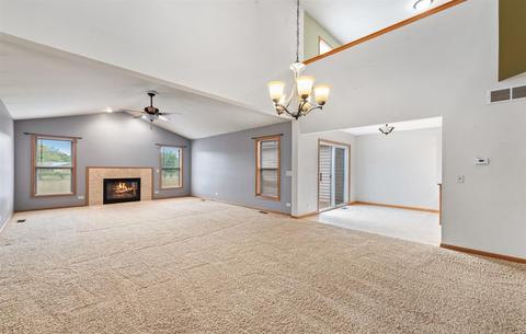 1440 Mackenzie Ln, Elgin, IL 60120 photo 9