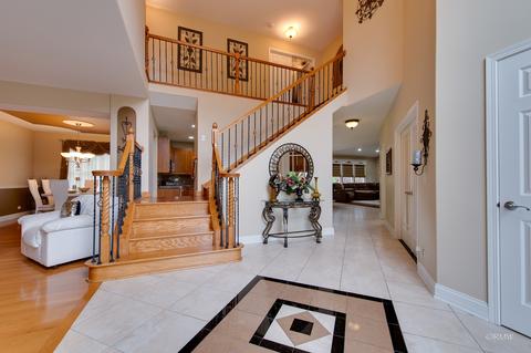 613 Versailles Dr, Bartlett, IL 60103 photo 7