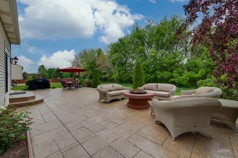 613 Versailles Dr, Bartlett, IL 60103 photo 39