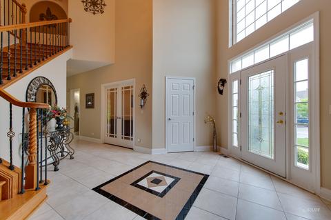 613 Versailles Dr, Bartlett, IL 60103 photo 6