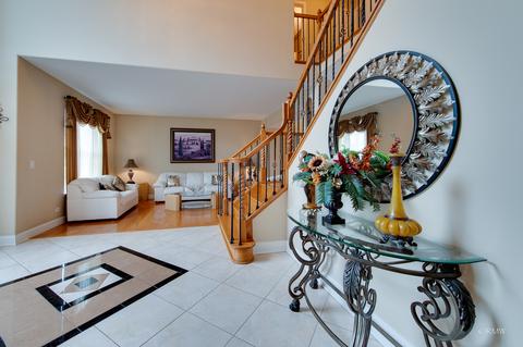 613 Versailles Dr, Bartlett, IL 60103 photo 8
