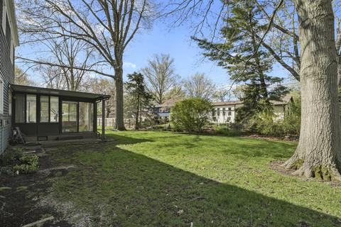 1807 Crescent, Champaign, IL 61821 photo 3