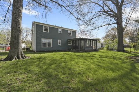 1807 Crescent, Champaign, IL 61821 photo 2