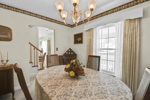 1807 Crescent, Champaign, IL 61821 photo 7
