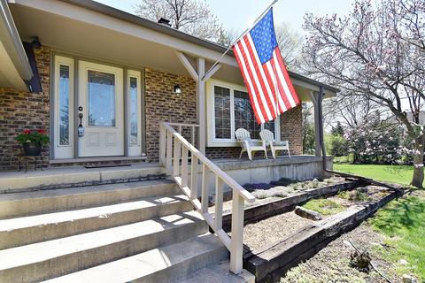 1602 Wakeman Ave, Wheaton, IL 60187 photo 3