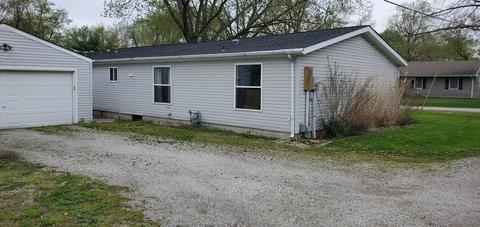 207 E River Rd, Tolono, IL 61880 photo 3