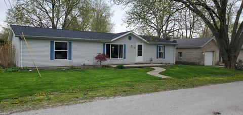 207 E River Rd, Tolono, IL 61880 photo 1