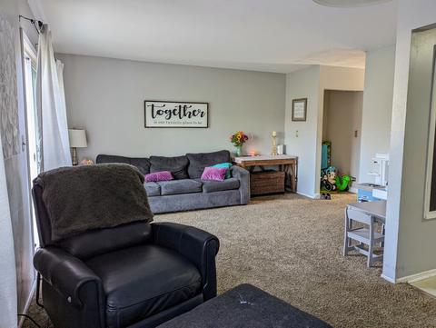 593 Harbor Ter, Bartlett, IL 60103 photo 4