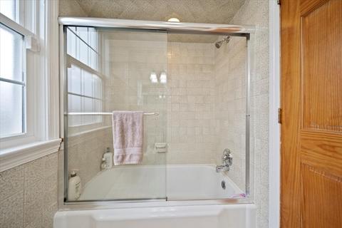 1613 Maple Ave, Berwyn, IL 60402 photo 17