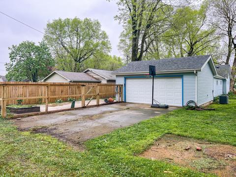 714 E High St, Monticello, IL 61856 photo 36
