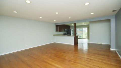 938 Beverly Dr, Wheeling, IL 60090 photo 5