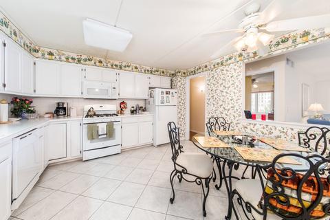 1600 E Thacker St #305, Des Plaines, IL 60016 photo 8