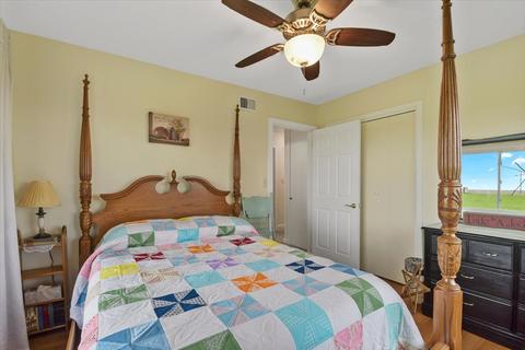 710 S E St, Hammond, IL 61929 photo 8