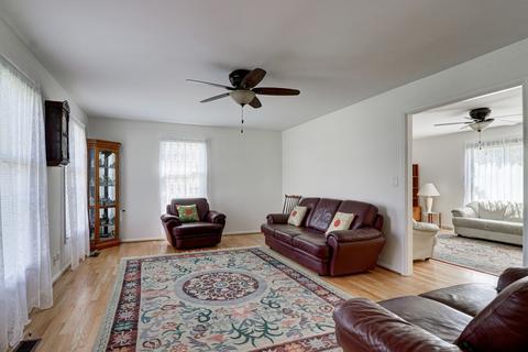 5505 Groveside Ln, Rolling Meadows, IL 60008 photo 3