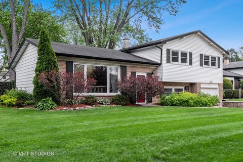 1805 E Cree Ln, Mount Prospect, IL 60056 photo 2