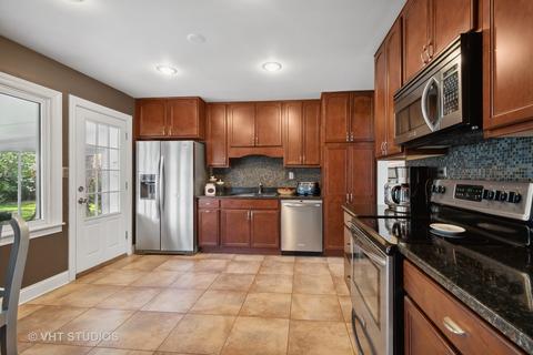 1805 E Cree Ln, Mount Prospect, IL 60056 photo 7